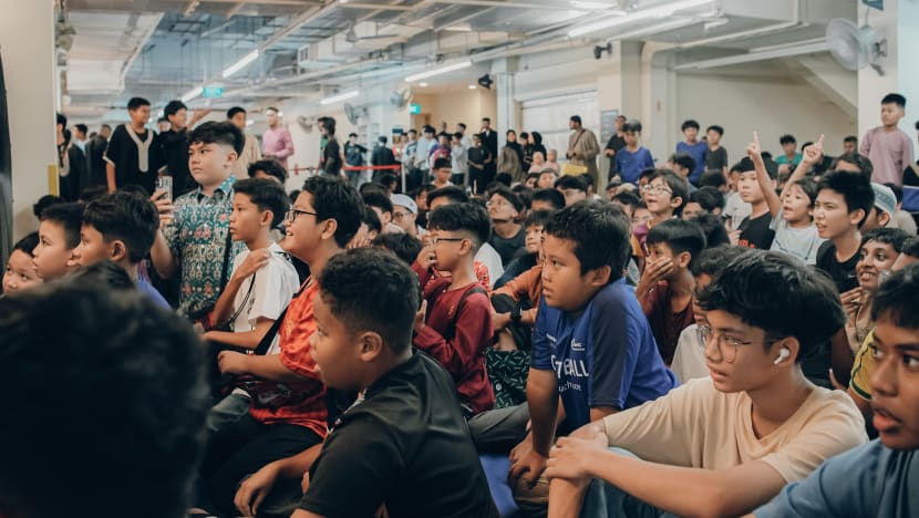 Kedai gula-gula SGFR Store himpunkan lebih 500 belia tunai solat tarawih di Masjid Al-Islah Kedai gula-gula SGFR Store himpunkan lebih 500 belia tunai solat tarawih di Masjid Al-Islah