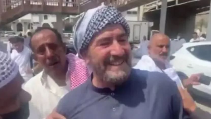 Jalan kaki rentasi 11 negara dalam 11 bulan, jemaah haji dari Britain selamat tiba di Makkah