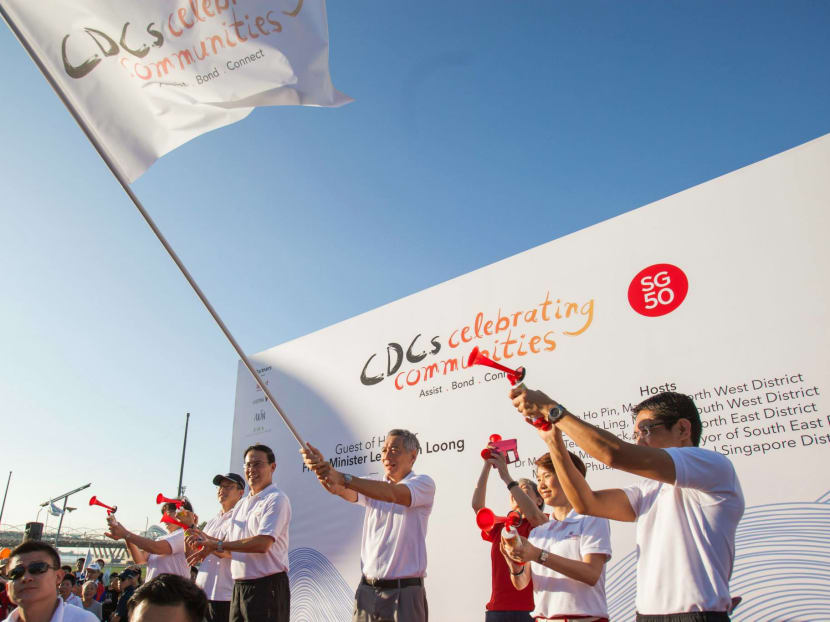 Prime Minister Lee Hsien Loong (fourth from right) at an event together with the five mayors of the Community Development Councils back in 2015.