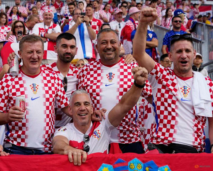 Croatian fans bring festive fervour to Toronto ahead of Panama game