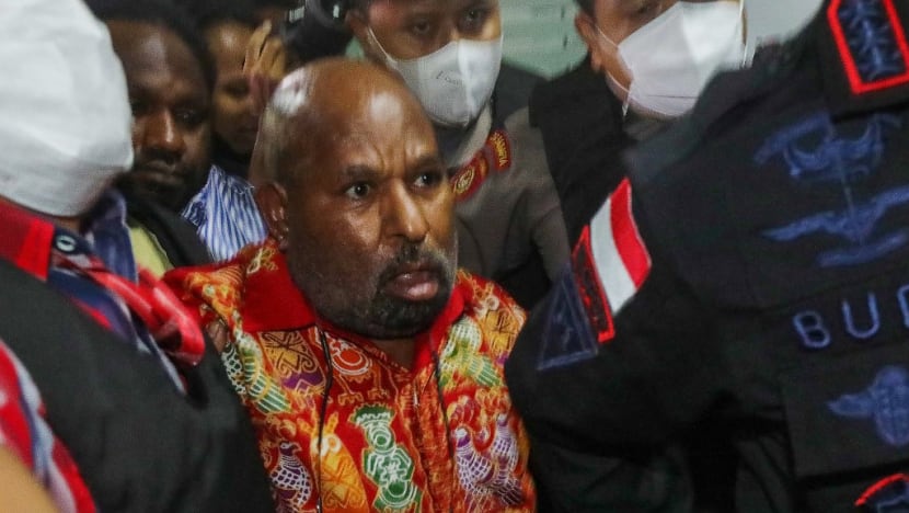 Eks gubernur Papua terpidana korupsi meninggal dunia, KPK tuai kritikan Eks gubernur Papua terpidana korupsi meninggal dunia, KPK tuai kritikan