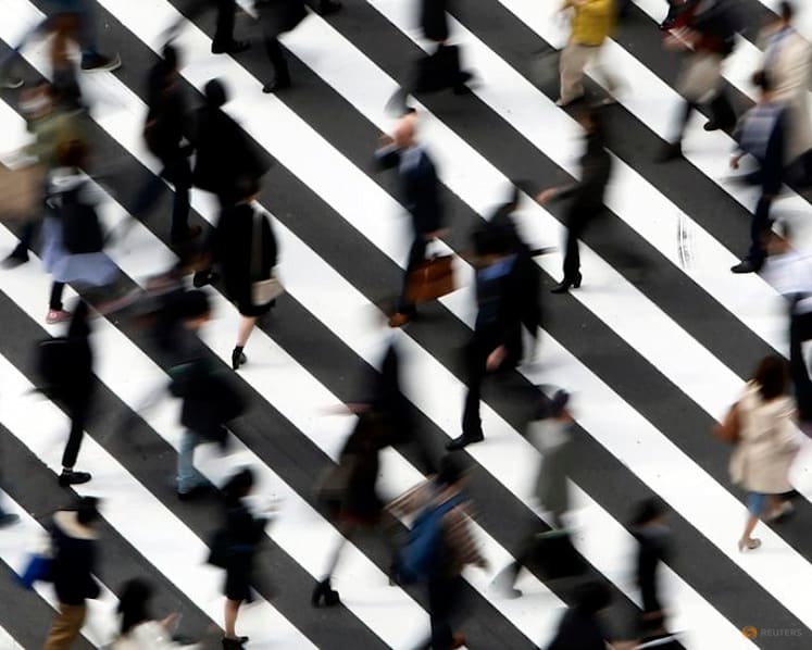 Japan real wages up for 5th month in May, slower due to inflation 
