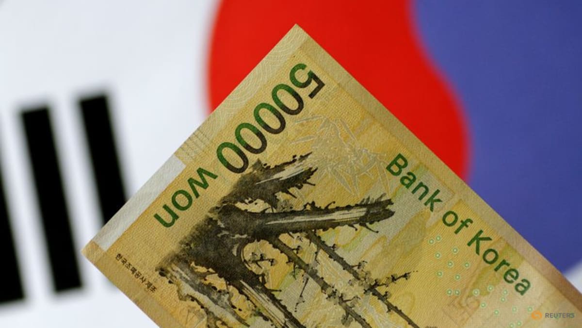 South Korea pension fund to respond to FX volatility, chief says