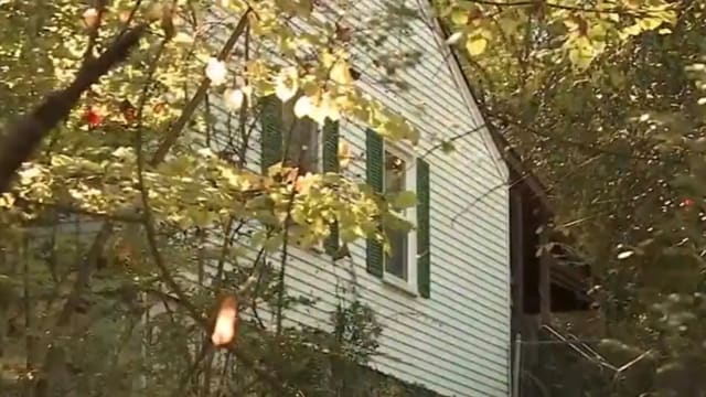 美国独居老翁死亡 七贼闯屋劫财伴尸同住
