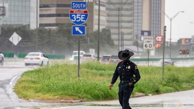 美国一移民与海关执法局设施发生枪击案 造成二死二伤