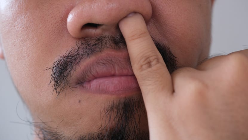 Hati-hati, kebiasaan ngupil ternyata bisa picu gangguan serius di otak! 