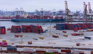 US trade deficit surges to record high in March