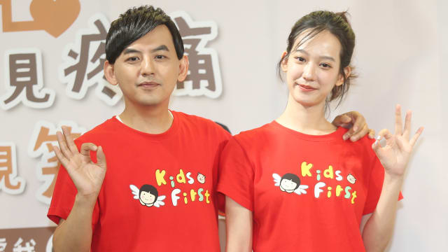 孟耿如自杀现场蛮力破门　黄子佼痛哭：为什么要救我
