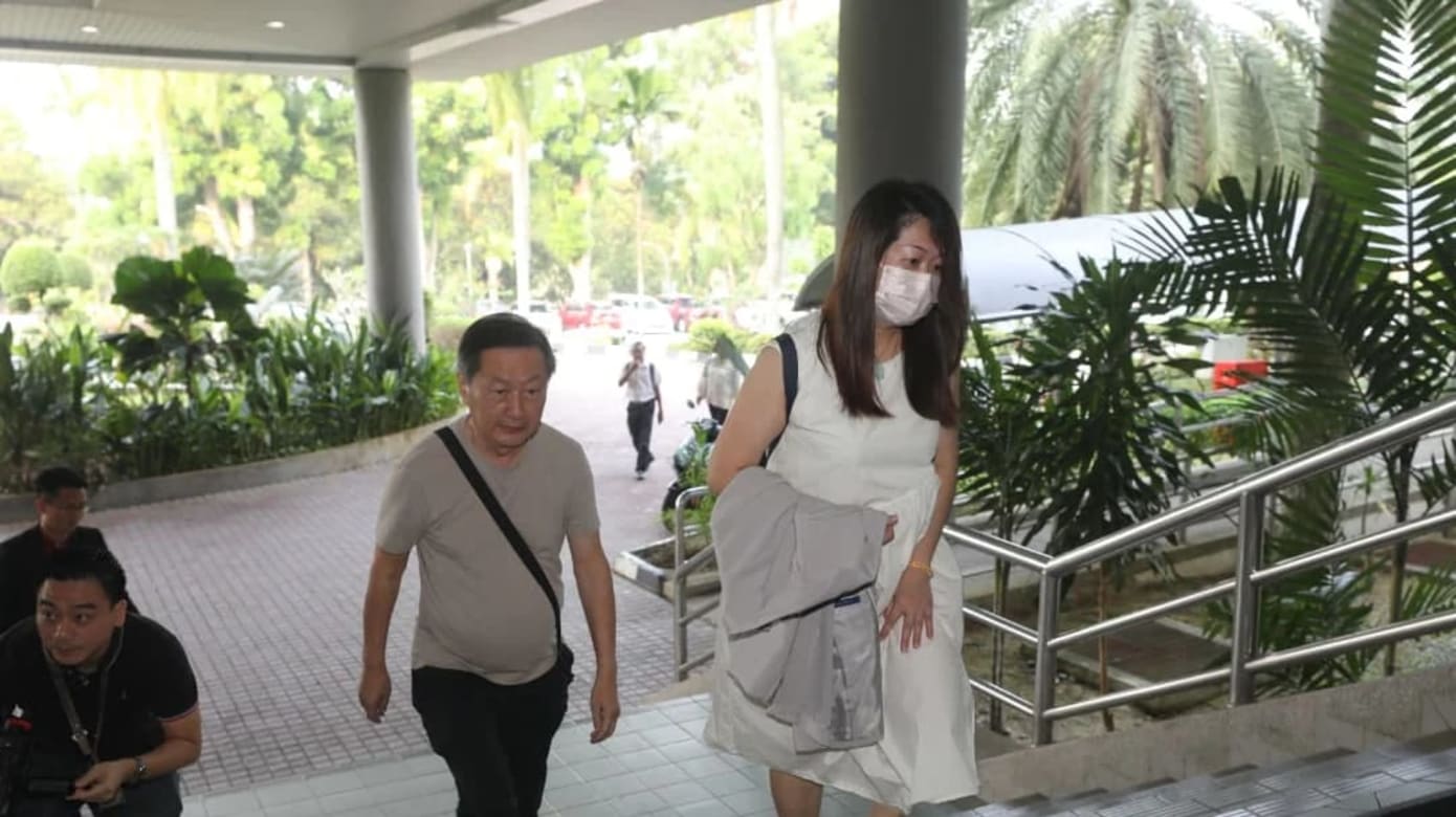 被控刺死学姐 马国少年谋杀罪不成立 女死者母亲：继续为女儿讨公道