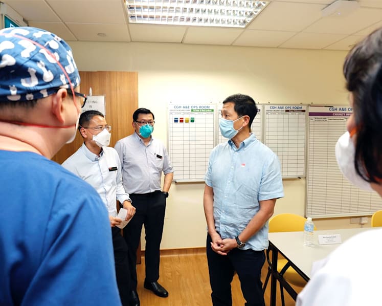 Health Minister Ong Ye Kung calls on health workers to ‘pull through this difficult period’ 