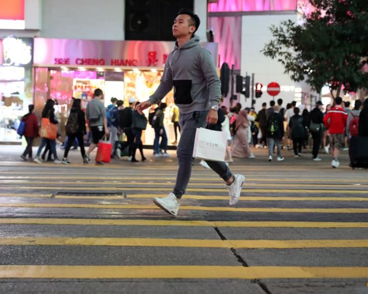 Hong Kong June retail sales rise 4.6%, seem support from visitors growth