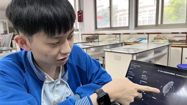理解问答：两名高中生开发地震预警应用程序