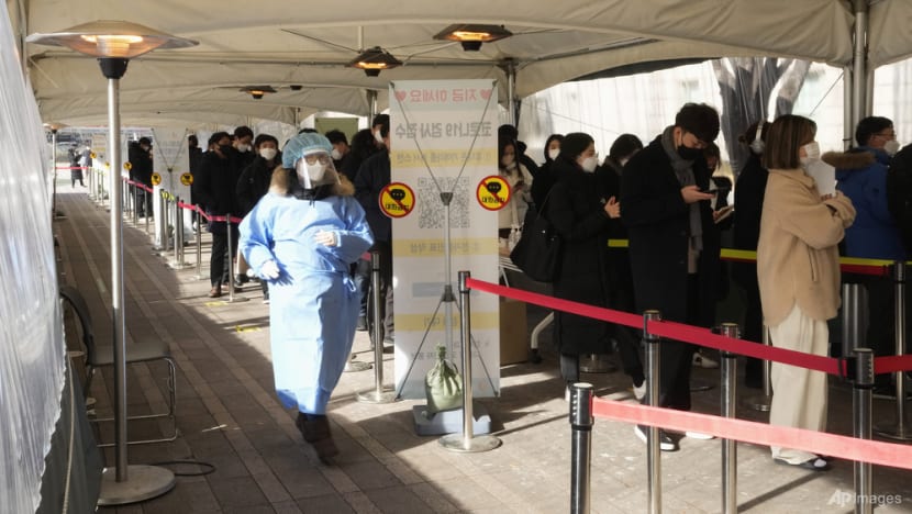 South Korea plans to add small hospitals as COVID-19 cases surge South Korea plans to add small hospitals as COVID-19 cases surge