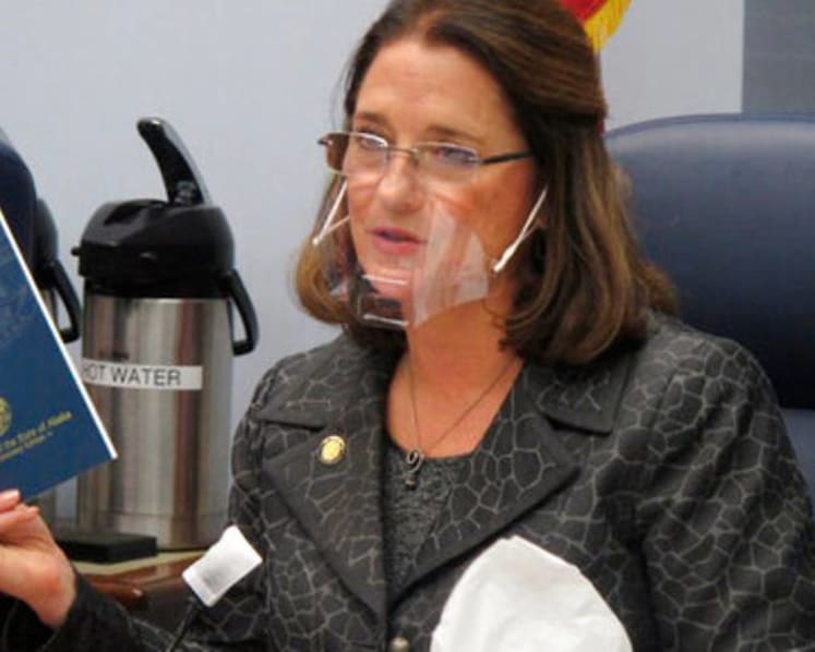 Airline bans Alaska state senator for violating mask rules