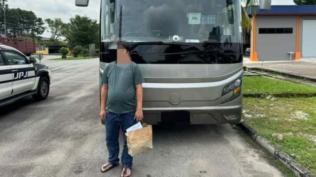柔交局：司机没驾照也没买车险 狮城旅巴在柔佛被充公
