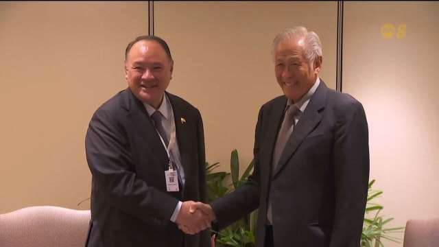 国防部长黄永宏医生今天同多位防长会晤