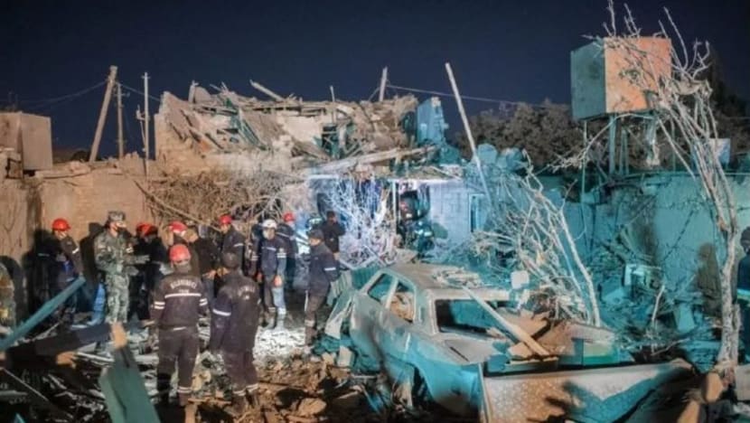 12 terkorban, 40 cedera dalam serangan peluru berpandu ke atas Azerbaijan 12 terkorban, 40 cedera dalam serangan peluru berpandu ke atas Azerbaijan