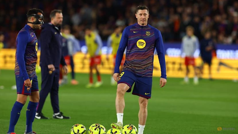 Lewandowski returns for Barcelona as Pedri misses Villarreal trip