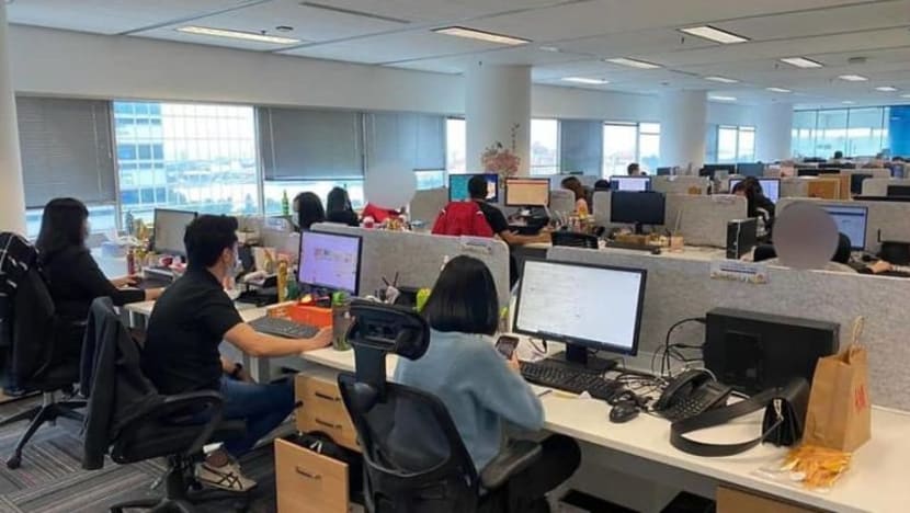 Majikan mesti laksana WFH jika terdapat 3 atau lebih kes COVID-19 di tempat kerja; namun tempohnya disingkatkan