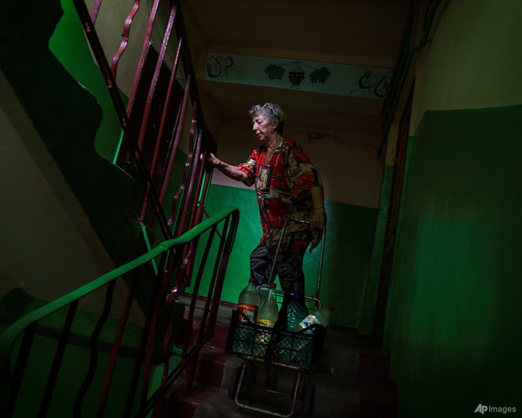 As summer wanes, water crisis looms for east Ukrainian city
