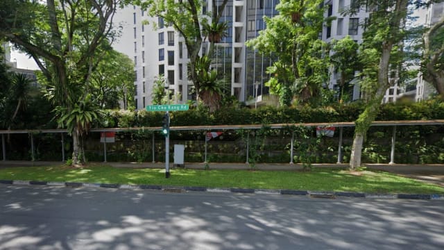 涉嫌多次对路过女子裸露下体 43岁男子明天被控