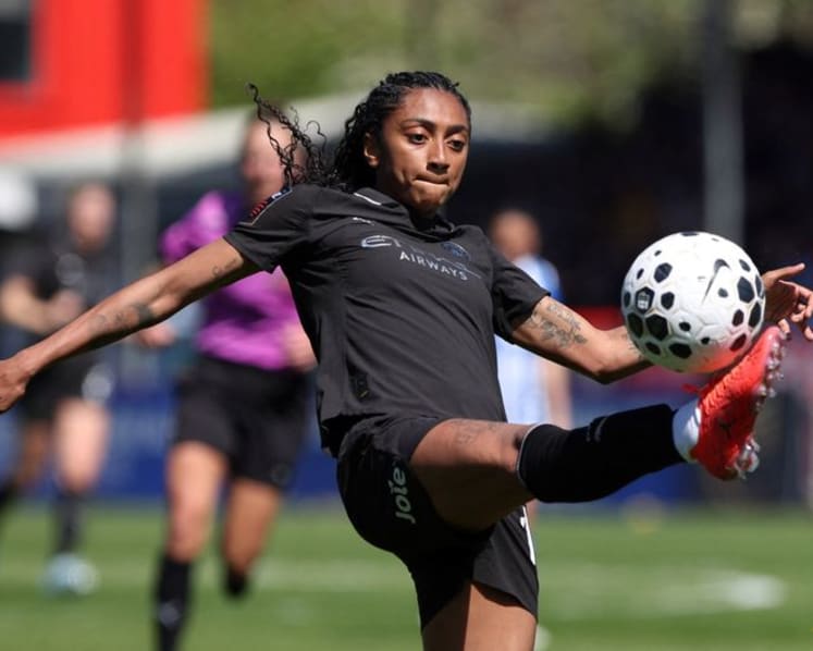 Barcelona sign forward Kerolin from Man City in record WSL sale