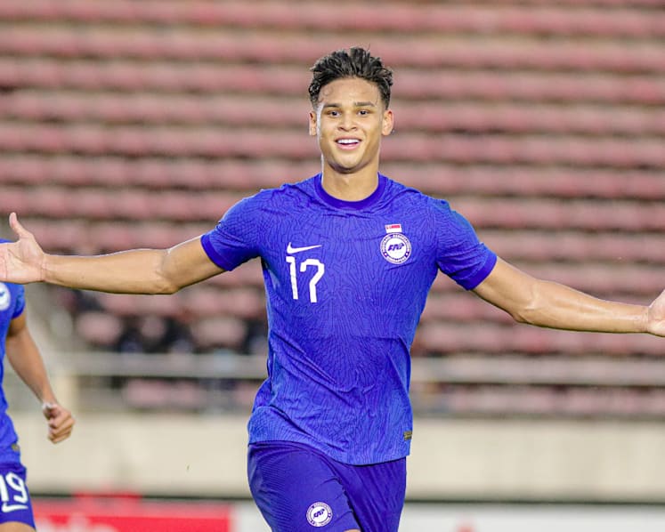 Singapore beat Laos 2-0 at AFF Mitsubishi Electric Cup