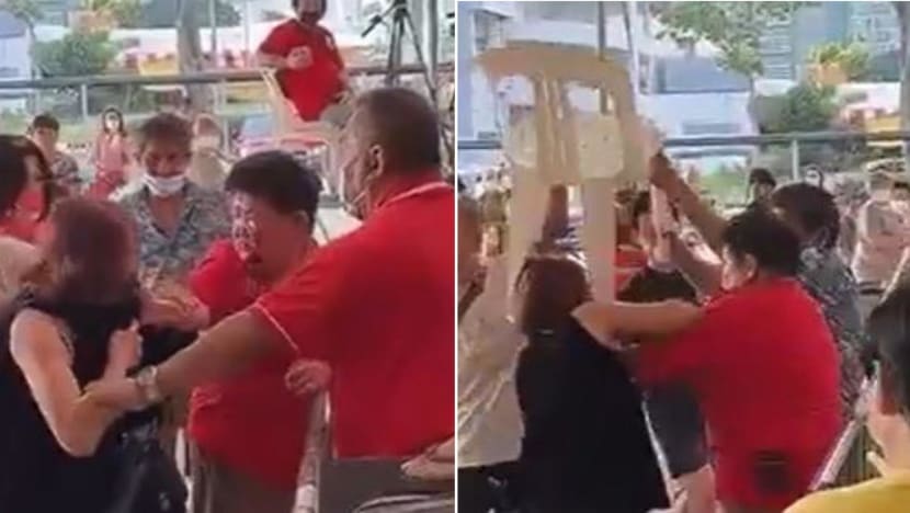 Three people arrested after a fight near Paya Lebar Road Three people arrested after a fight near Paya Lebar Road