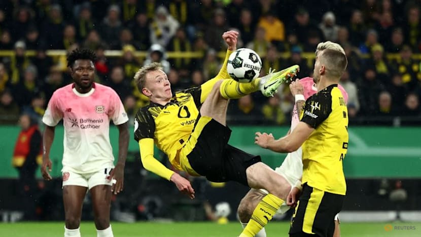 Leverkusen snatch away win at Dortmund in German Cup