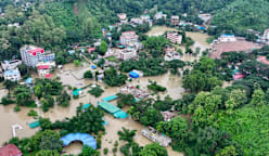 பங்களாதேஷில் வெள்ளம், நிலச்சரிவு - 44 பேர் மரணம்