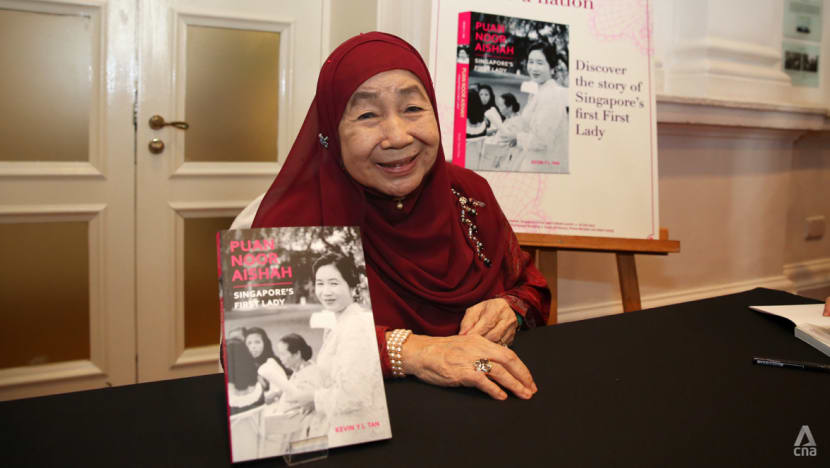 Puan Noor Aishah, wife of Singapore's first President Yusof Ishak, dies aged 91 Puan Noor Aishah, wife of Singapore's first President Yusof Ishak, dies aged 91