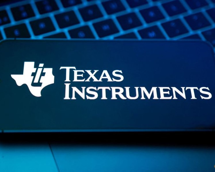 TI projects upbeat quarterly results on strong data center chip demand