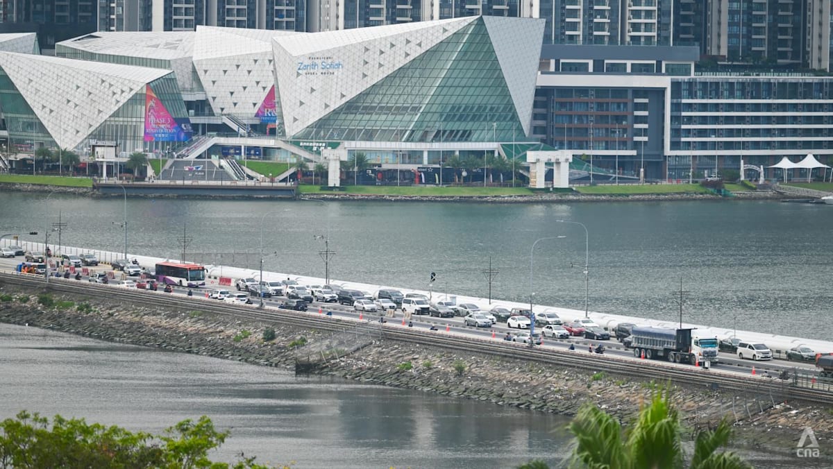 Singapore to deny VEP applications, renewals for foreign-registered vehicles with outstanding fines from Nov 2