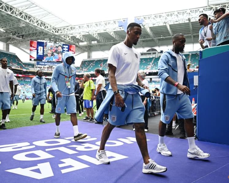 Konsa starts at right back for England against Norway