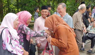ALAM MELAYU: Erti ‘Selamat’ Berhari Raya dan Segalanya