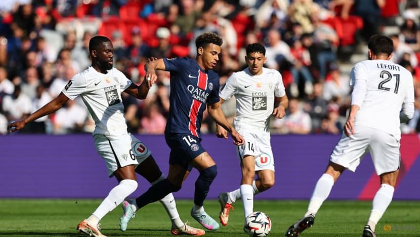 Unbeaten PSG seal Ligue 1 title with six games to spare Unbeaten PSG seal Ligue 1 title with six games to spare