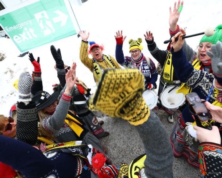 Biathlon-Bodo/Glimt football fans bring drumming joy to biathlon venue