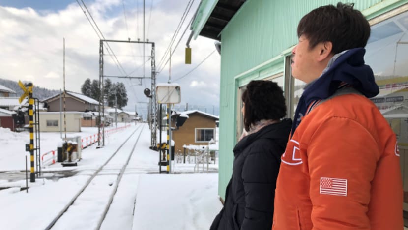 Road Trip on Toyama Chihō Railway Main Line (Part 2) Road Trip on Toyama Chihō Railway Main Line (Part 2)