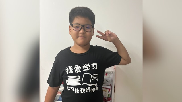 【笔耕园地】学习的快乐与爱 藏在T恤背后的温情