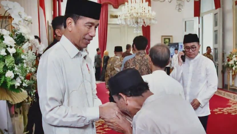 Ricuh dan pingsan di open house Lebaran Jokowi, Istana minta maaf