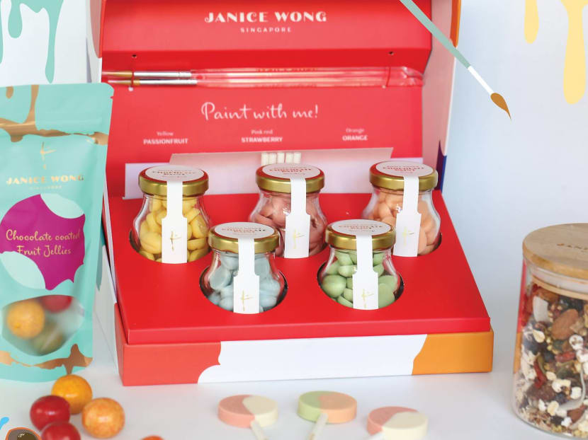 Edible paint, reusable colouring mats, and amazing activity boxes that are fun for the whole family. Edible paint, reusable colouring mats, and amazing activity boxes that are fun for the whole family.