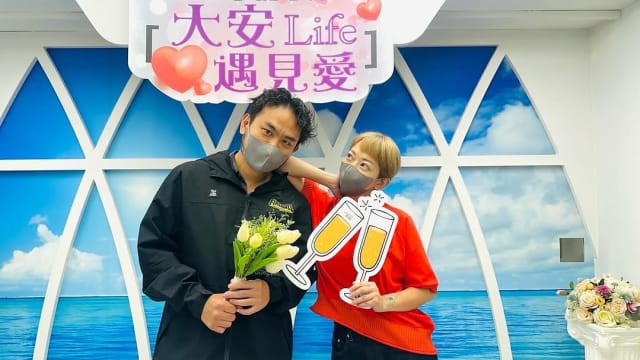 8年婚姻走到尽头，灭火器主唱杨大正和网红山东离婚！