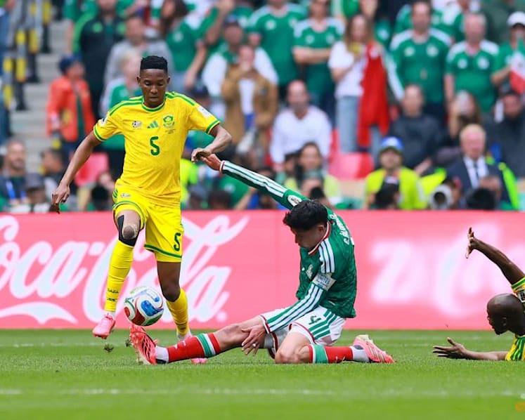 Czechs make five changes, South Africa ditch defensive formation
