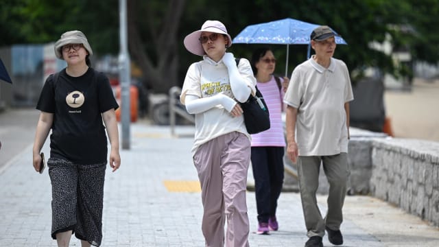 香港气温达33.8摄氏度 打破最热中秋气温记录