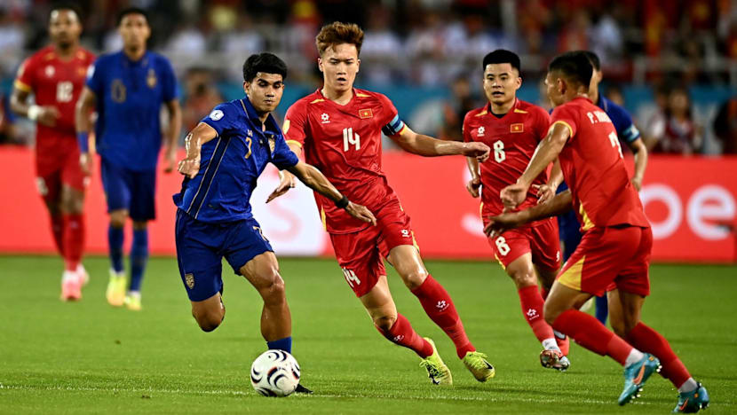 Vietnam seal fourth ASEAN crown with 4-2 aggregate win over Thailand