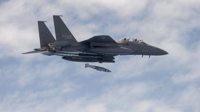六架中俄军机闯入韩国防空识别区 韩军战机升空应对