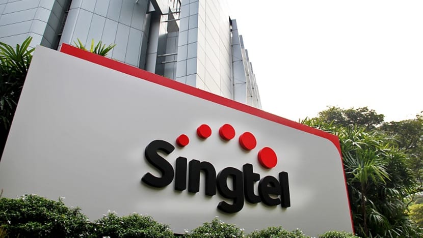 Islandwide disruption leaves Singtel mobile users hot under the collar