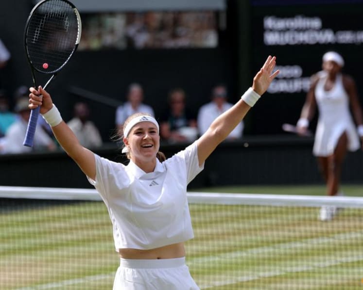 Muchova's heroics sink Gauff to seal all-Czech Wimbledon final with Noskova