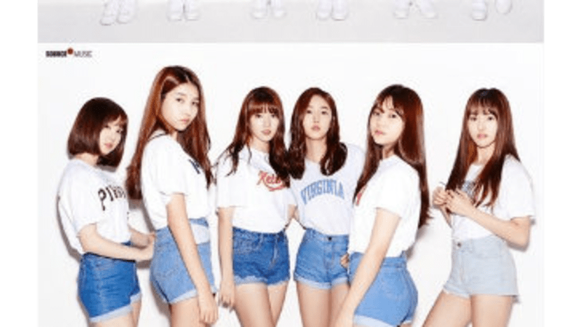 GFriend Reveals Preview of 2017 Season′s Greetings Images - 8days