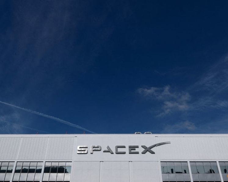 At SpaceX, AI is burning the cash that Starlink earns